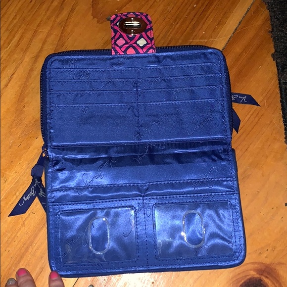 Vera Bradley wallet - Picture 2 of 3
